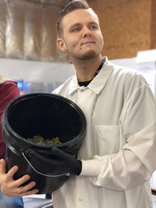 Willie's Reserve showed buckets of weed to The Evergreen Market.
