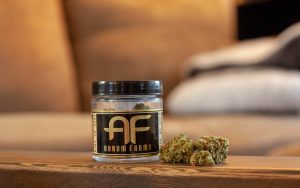 Aurum Farms Lemon G has tightly structures bud's that break down into a super aromatic experience.